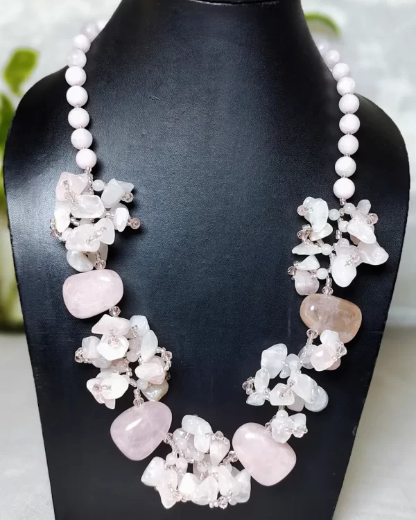 Rosy Ruff - Semi-choker strand of small Rose Quartz tumbles and chips. DN0061