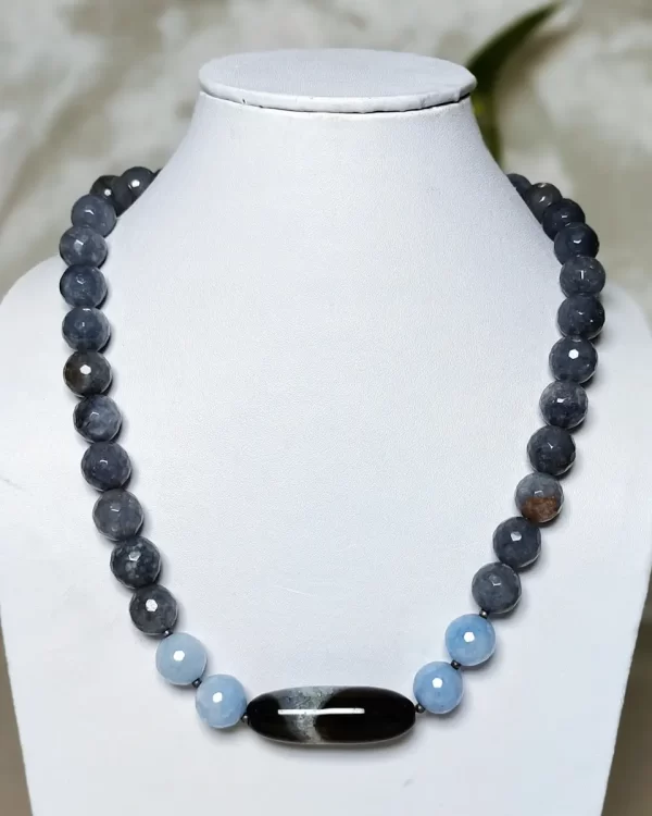 Highland Mist - DN0119 - Light gray and light blue Onyx honey cut beads flank a beautiful grey-blue Onyx lozenge in this imperious 18” necklace.