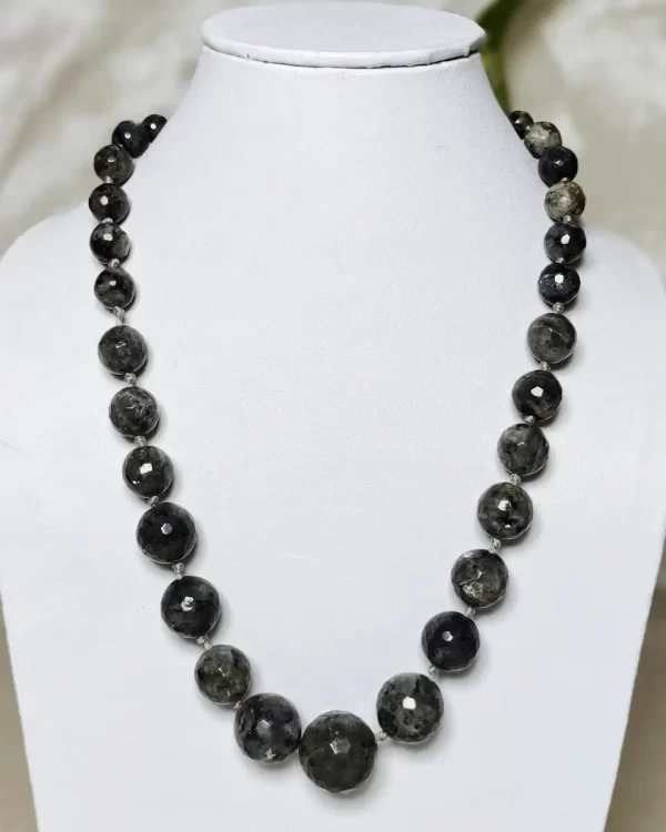 Grey Majesty - DN0122 - Mottled and splotched dark gray small-to-large graded honey-cut Onyx beads in a simple harmonious string of 18"