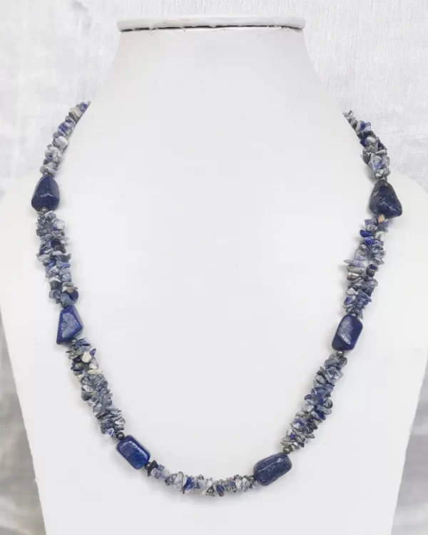 Sky Sprite - DN0126 - Mottled blue and white Sodalite chips team up with tumbles of Lapiz Lazuli in this simple harmonious 18" necklace