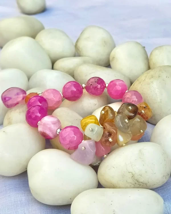 DB0058 - Tropical Bubble Gum - Bracelet - A clutch of delightful Onyx and Agate tumbles, chips, and beads in delicate tropical pastel shades come together in this beautiful piece, guaranteed to be a conversation starter.