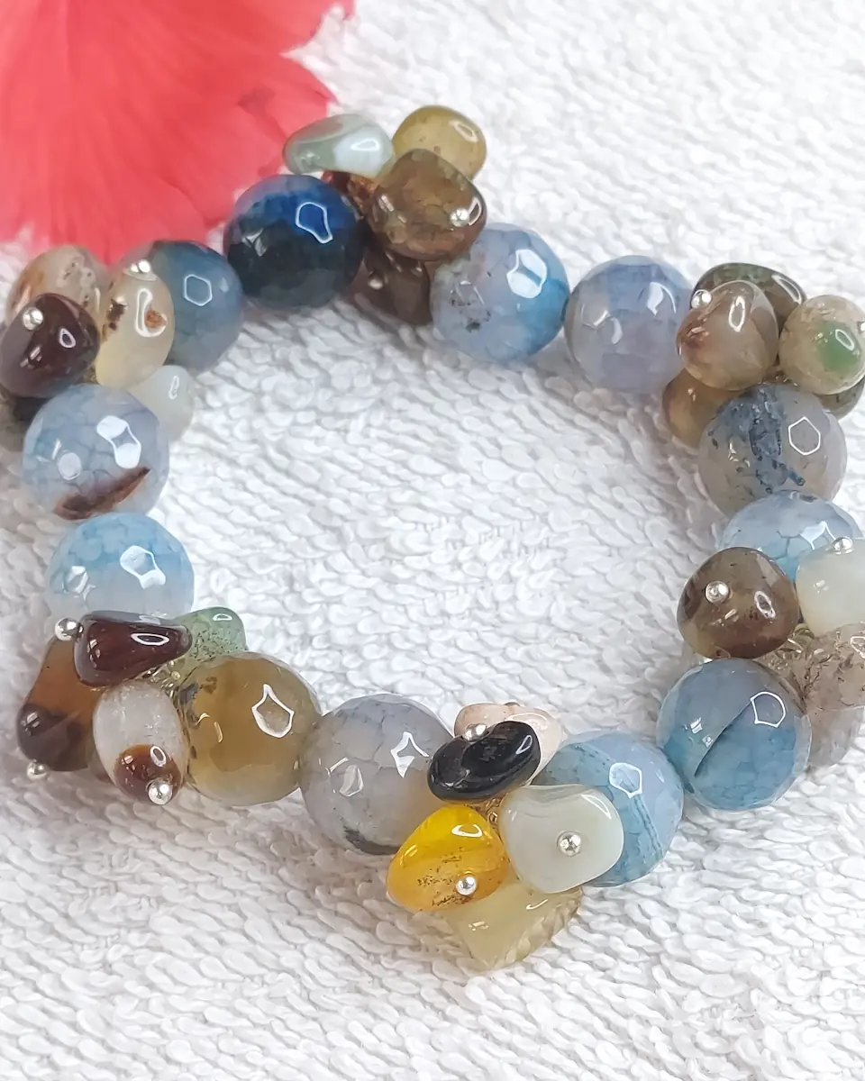 Tropical Ocean - DB0069 - Bracelet - A clutch of delightful Onyx and Agate tumbles, chips, and beads in delicate tropical pastel shades – predominantly in pale blue – come together in this beautiful piece, guaranteed to be a conversation starter.