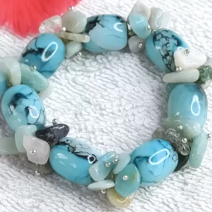 Turquoise Touch - Bracelet - DB0110 - Electric blue Onyx beads with black dragon veins paired with Agate chips get together to create this petite piece.